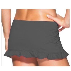 ATHLETA RUFFLE SWIM SKIRT BOTTOM. MEDIUM